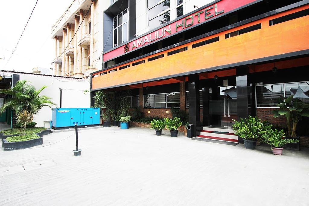 Amaliun Hotel Medan Zewnętrze zdjęcie