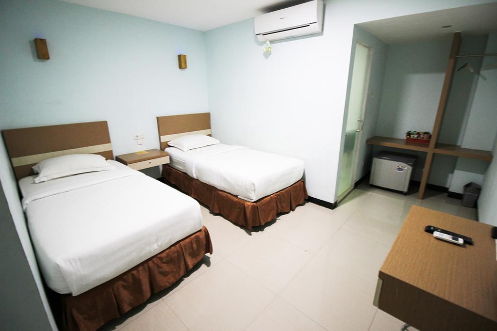 Amaliun Hotel Medan Zewnętrze zdjęcie